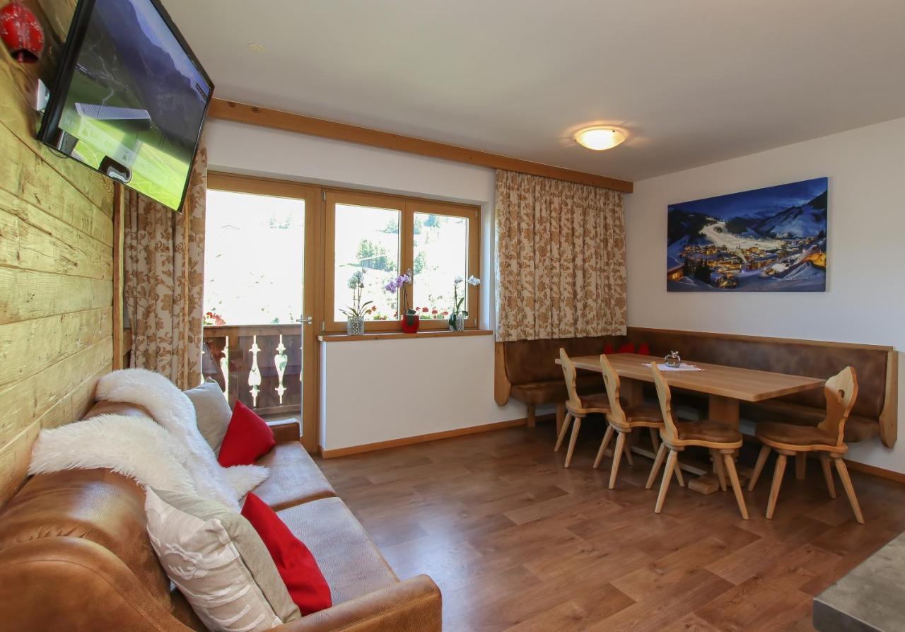 Апартаменты Landhaus Hinterglemm Зальбах-Хинтерглемм Экстерьер фото